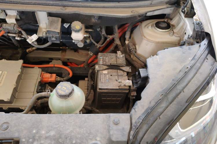 Used Wuling Bingo 2024 333 km Enjoyment Version Engine Bay Left