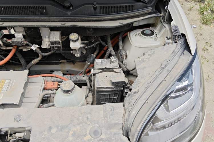 Used Wuling Bingo 2024 333 km Enjoyment Version Engine Bay Left