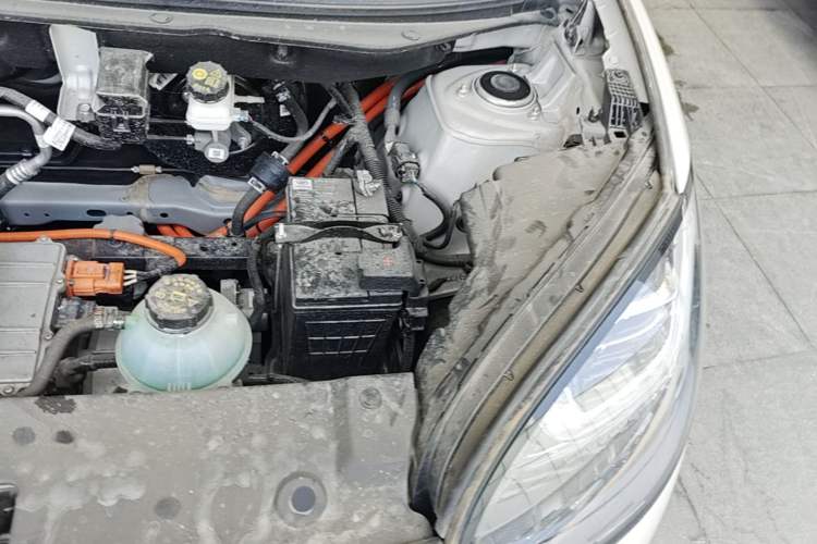Used Wuling Bingo 2024 333 km Enjoyment Version Engine Bay Left