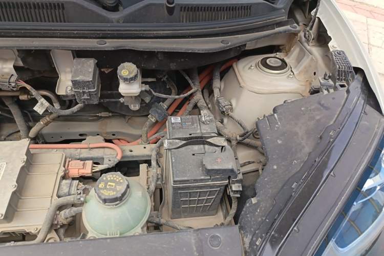 Used Wuling Bingo 2024 333 km Enjoyment Version Engine Bay Left