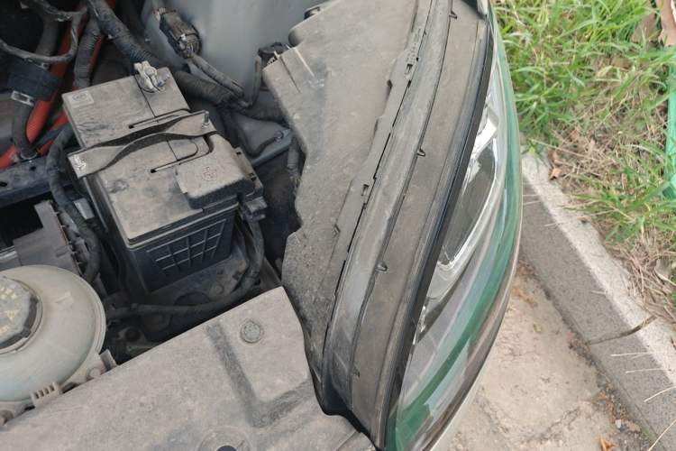 Used Wuling Bingo 2024 333 km Enjoyment Version Engine Bay Left