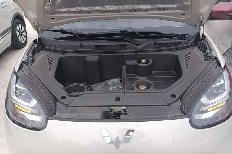 Used Wuling Bingo 2024 333 km Enjoyment Version Engine Bay