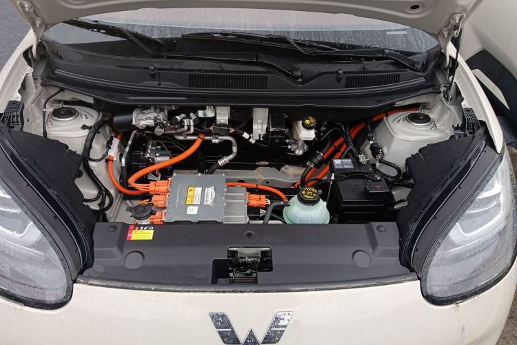Used Wuling Bingo 2024 333 km Enjoyment Version Engine Bay