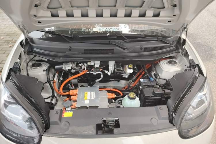Used Wuling Bingo 2024 333 km Lingxi Connected Version Engine Bay