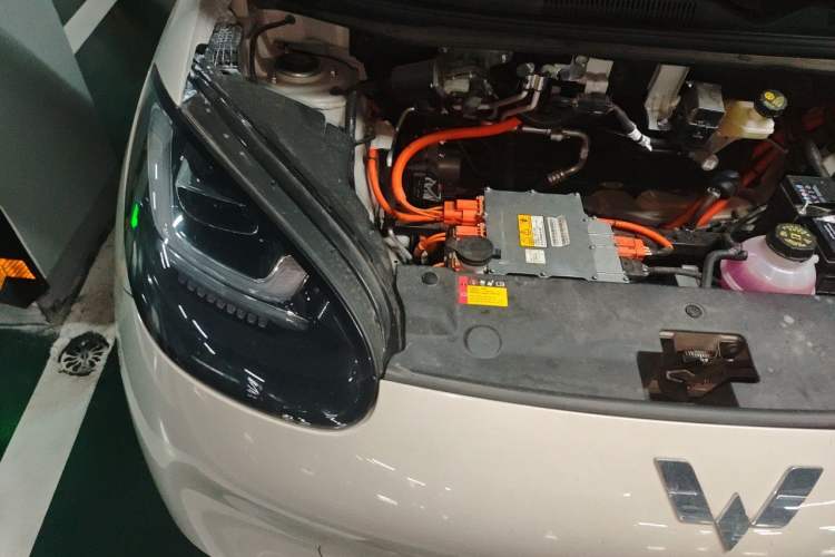 Used Wuling Bingo 2024 333 km Enjoyment Version Engine Bay Right