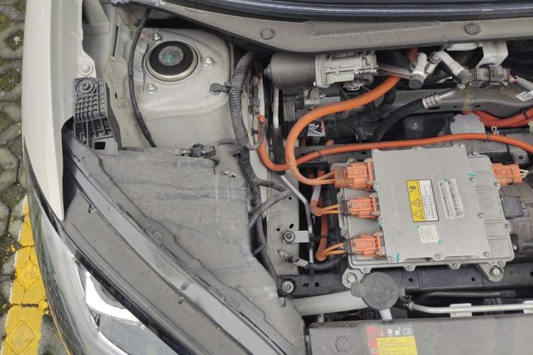Used Wuling Bingo 2024 333 km Enjoyment Version Engine Bay Right