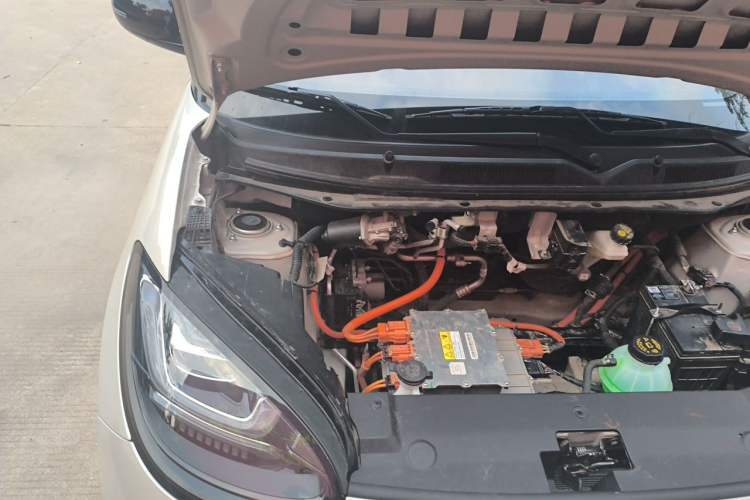 Used Wuling Bingo 2024 333 km Enjoyment Version Engine Bay Right