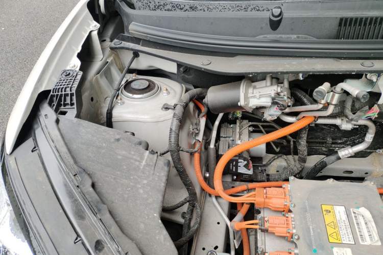 Used Wuling Bingo 2024 333 km Lingxi Connected Version Engine Bay Right