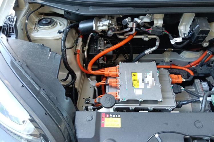 Used Wuling Bingo 2024 333 km Enjoyment Version Engine Bay Right