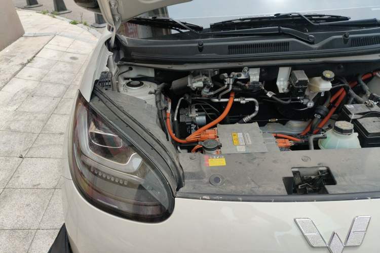 Used Wuling Bingo 2024 333 km Enjoyment Version Engine Bay Right