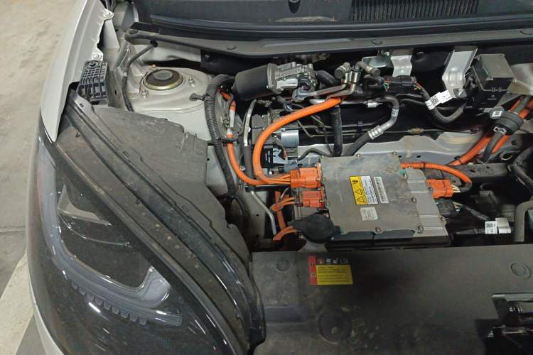 Used Wuling Bingo 2024 333 km Enjoyment Version Engine Bay Right