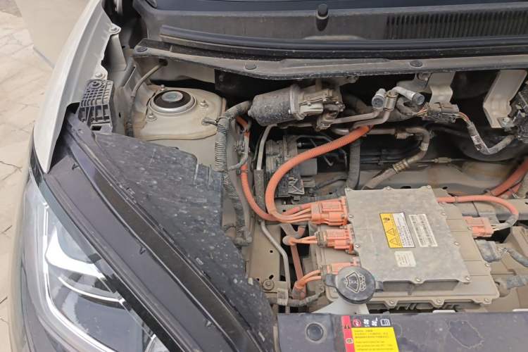 Used Wuling Bingo 2024 333 km Enjoyment Version Engine Bay Right