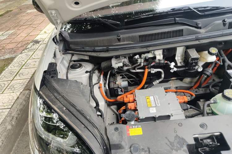 Used Wuling Bingo 2024 333 km Enjoyment Version Engine Bay Right