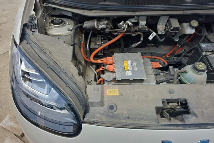Used Wuling Bingo 2024 333 km Enjoyment Version Engine Bay Right