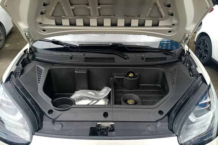 Used Wuling Bingo 2024 333 km Lingxi Connected Version Engine Bay