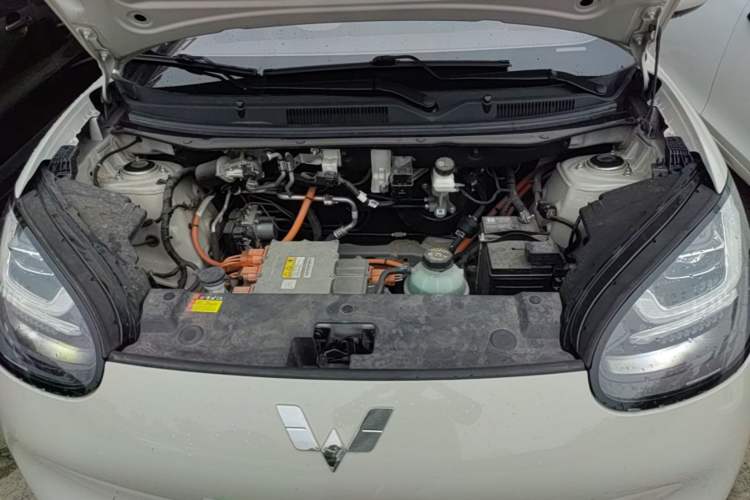 Used Wuling Bingo 2024 333 km Enjoyment Version Engine Bay