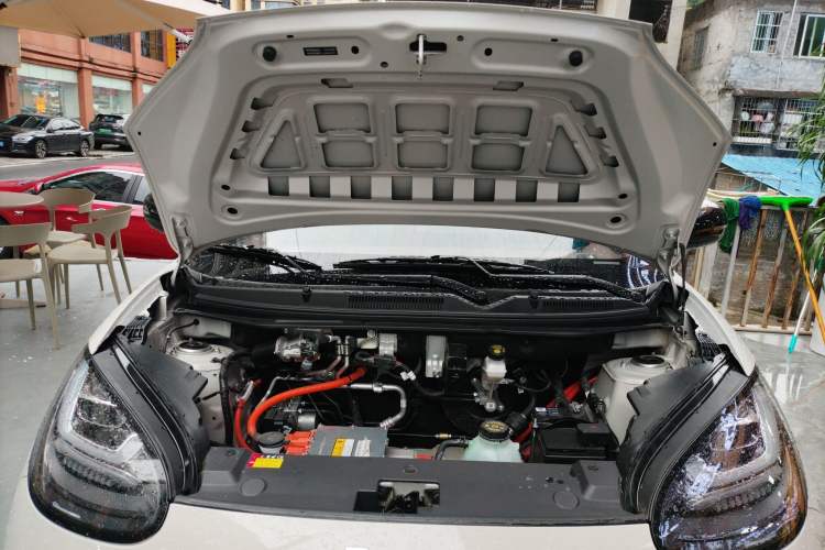 Used Wuling Bingo 2024 333 km Enjoyment Version Engine Bay