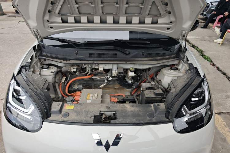 Used Wuling Bingo 2024 203km Light Edition Engine Bay
