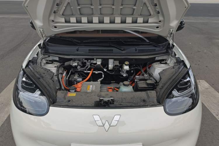 Used Wuling Bingo 2024 333 km Enjoyment Version Engine Bay