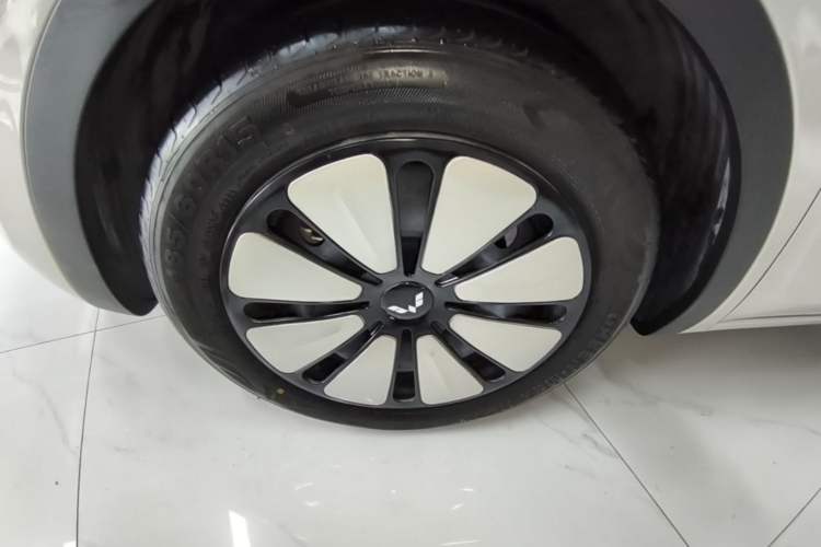 Used Wuling Bingo 2024 333 km Enjoyment Version Exterior 2