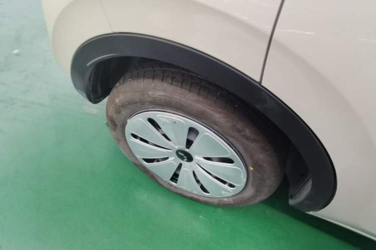 Used Wuling Bingo 2024 203km Light Edition Exterior 3