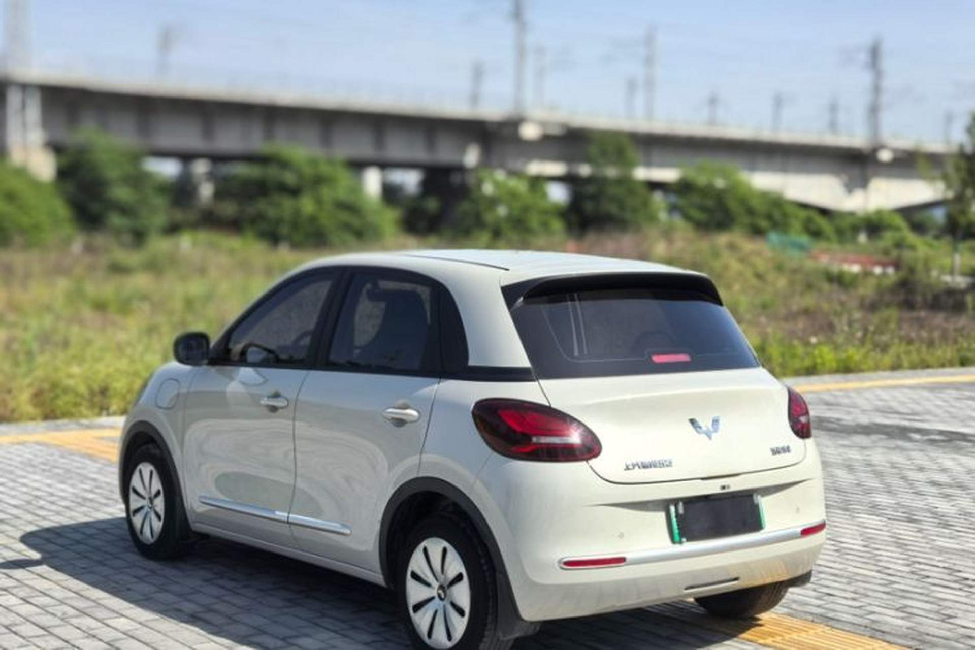 Used Wuling Bingo 2024 203km Light Edition Exterior 3