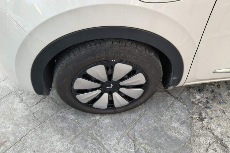 Used Wuling Bingo 2024 333 km Lingxi Connected Version Exterior 4