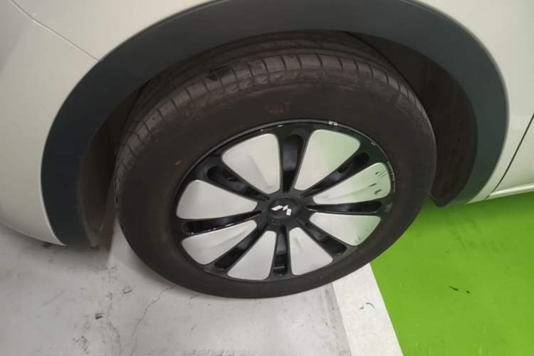 Used Wuling Bingo 2024 333 km Enjoyment Version Exterior 4