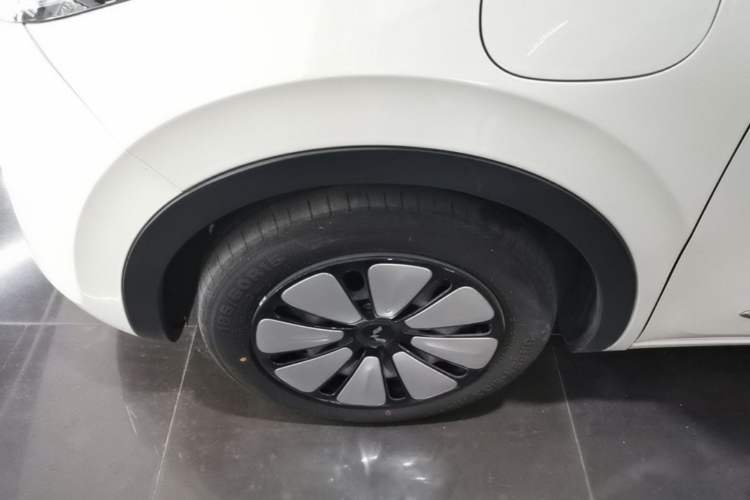 Used Wuling Bingo 2024 333 km Lingxi Connected Version Exterior 4
