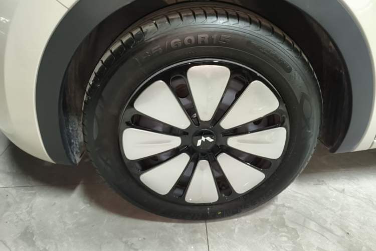 Used Wuling Bingo 2024 333 km Enjoyment Version Exterior 4