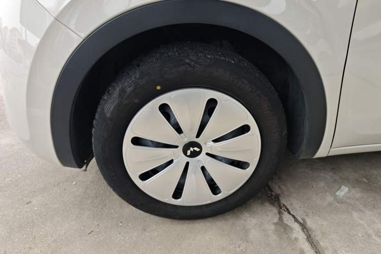 Used Wuling Bingo 2024 203km Light Edition Exterior 4