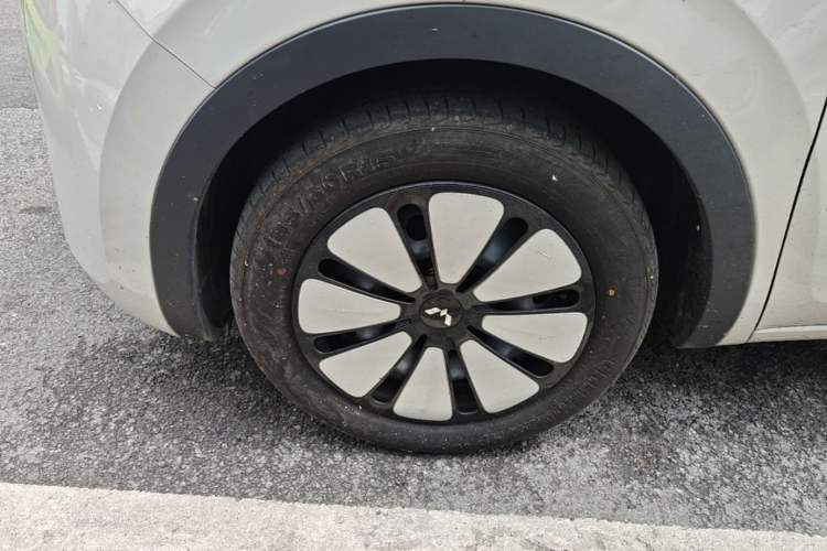 Used Wuling Bingo 2024 333 km Enjoyment Version Exterior 4