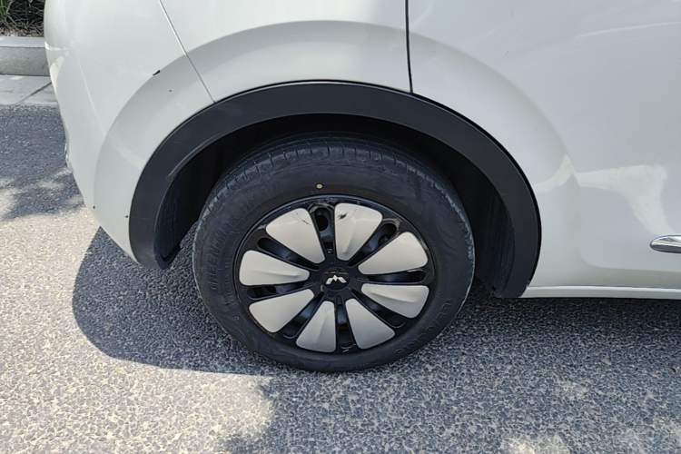 Used Wuling Bingo 2024 333 km Enjoyment Version Exterior 5