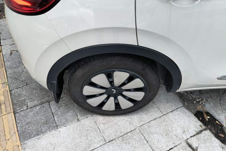 Used Wuling Bingo 2024 333 km Lingxi Connected Version Exterior 5