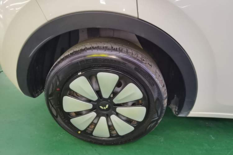 Used Wuling Bingo 2024 333 km Enjoyment Version Exterior 5