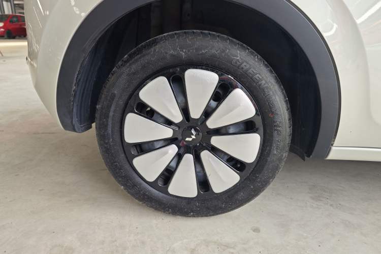 Used Wuling Bingo 2024 333 km Enjoyment Version Exterior 5