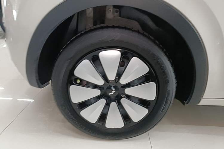 Used Wuling Bingo 2024 333 km Enjoyment Version Exterior 5