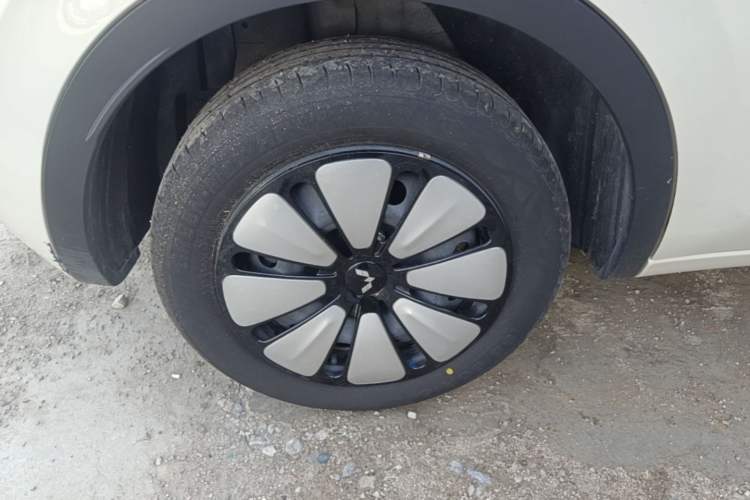 Used Wuling Bingo 2024 333 km Enjoyment Version Exterior 5