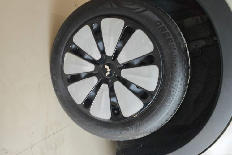 Used Wuling Bingo 2024 333 km Enjoyment Version Exterior 5