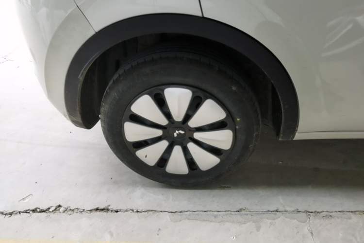Used Wuling Bingo 2024 333 km Enjoyment Version Exterior 5