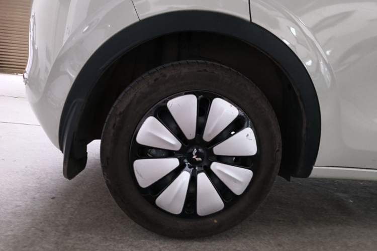 Used Wuling Bingo 2024 333 km Enjoyment Version Exterior 5