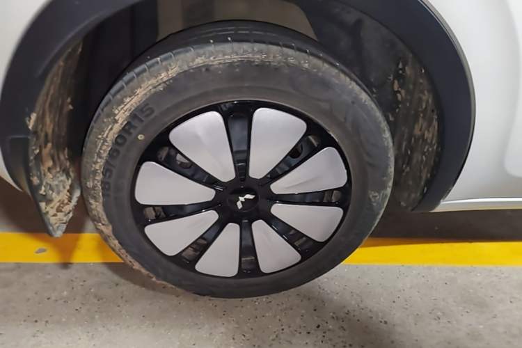Used Wuling Bingo 2024 333 km Enjoyment Version Exterior 5