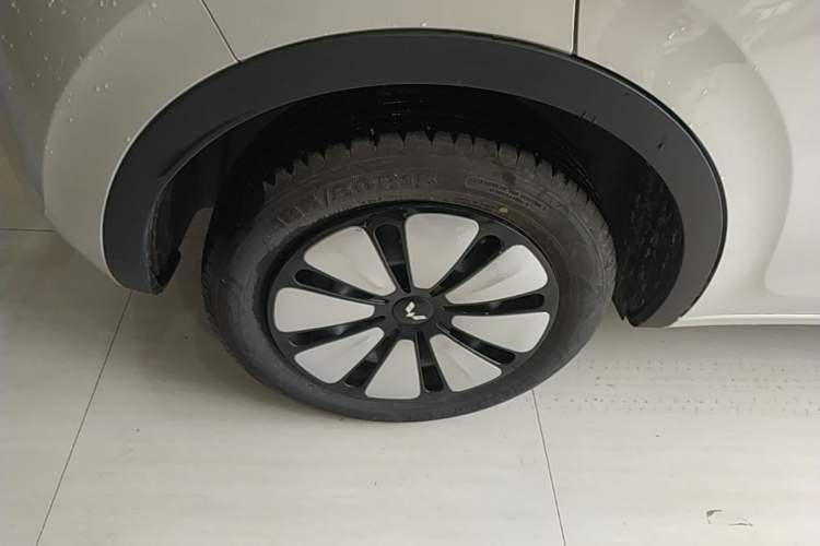 Used Wuling Bingo 2024 333 km Enjoyment Version Exterior 5
