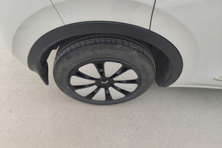 Used Wuling Bingo 2024 333 km Enjoyment Version Exterior 5