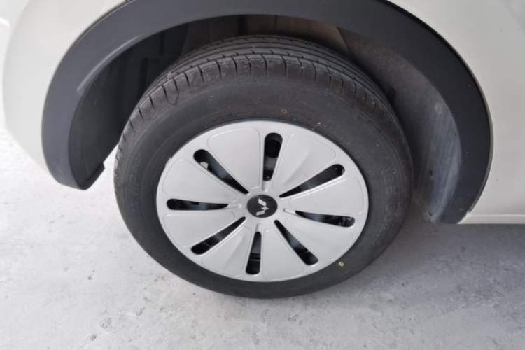 Used Wuling Bingo 2024 203km Light Edition Exterior 5