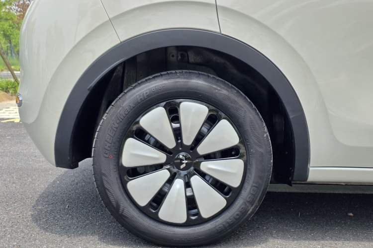 Used Wuling Bingo 2024 333 km Enjoyment Version Exterior 9