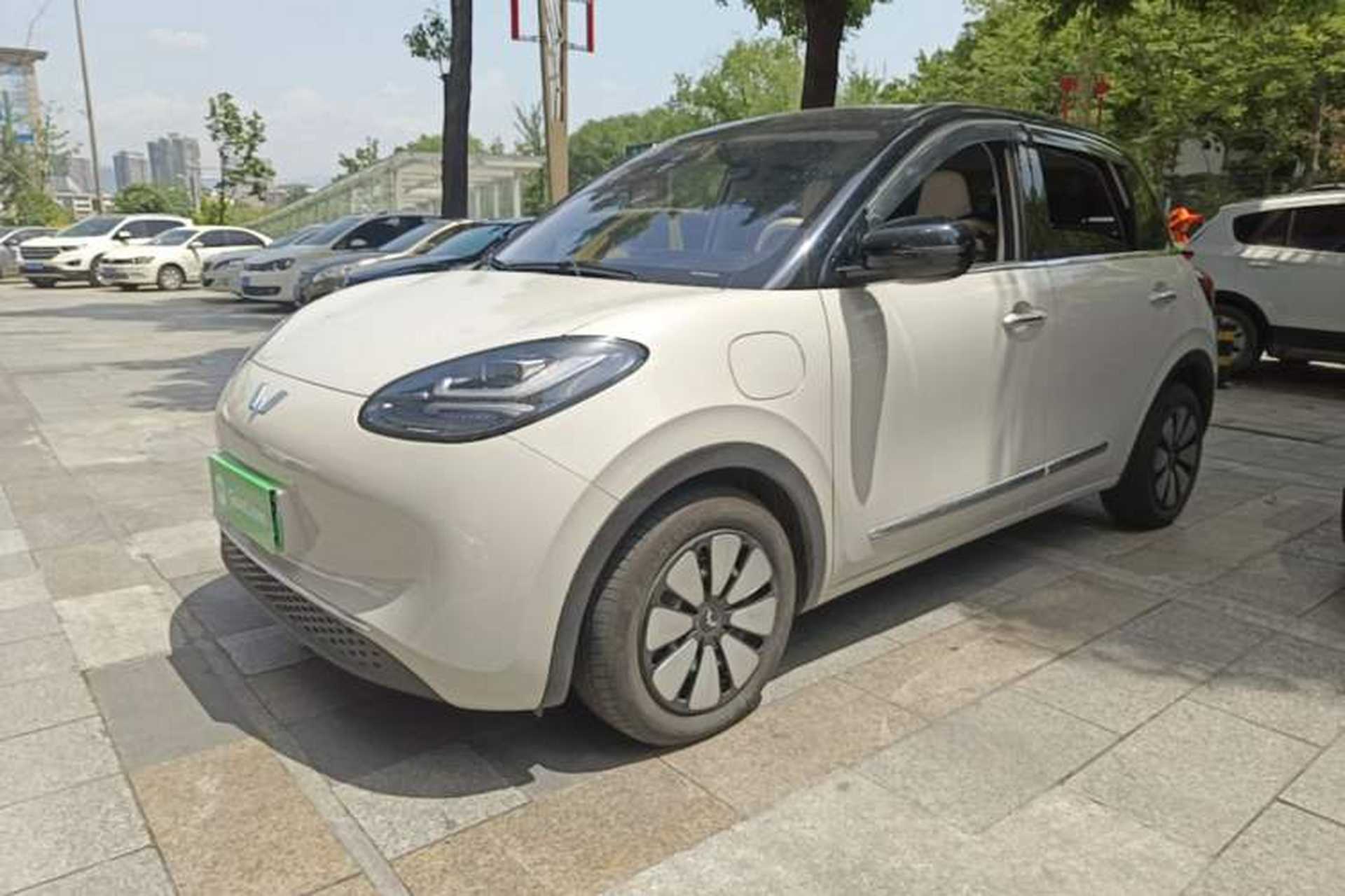 Used Wuling Bingo 2024 333 km Lingxi Connected Version Front Left 45 Deg