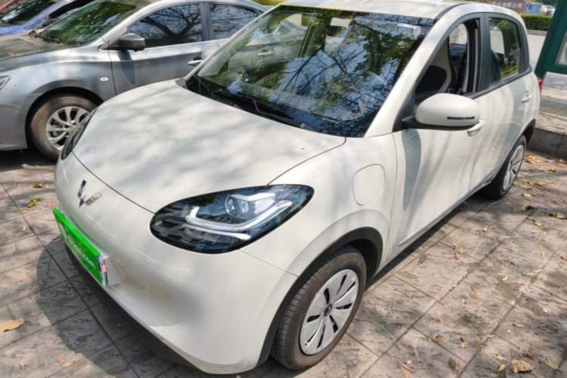 Used Wuling Bingo 2024 203km Light Edition Front Left 45 Deg