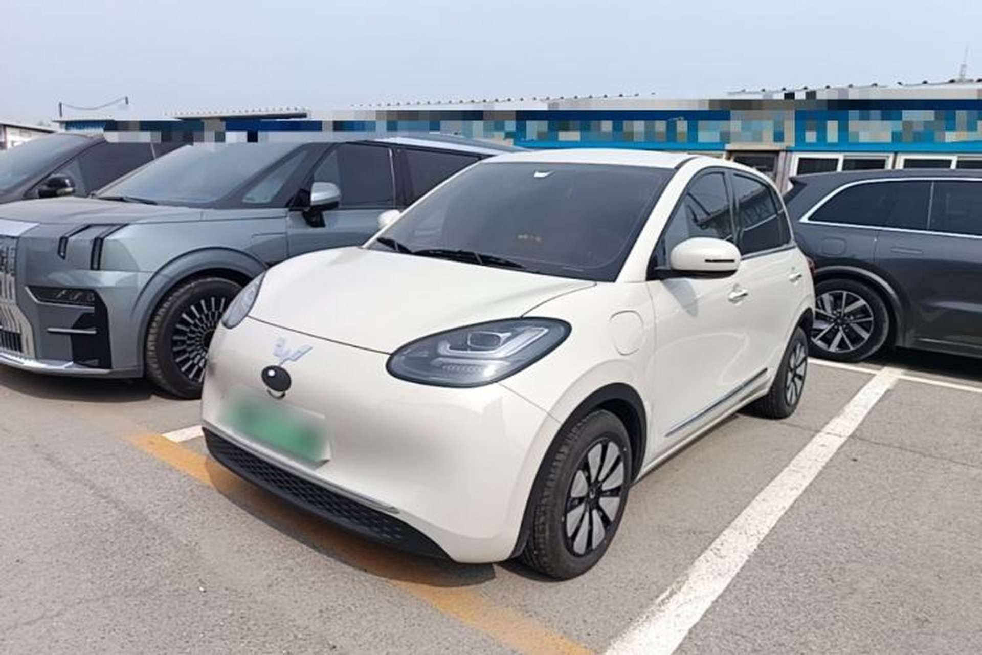 Used Wuling Bingo 2024 333 km Enjoyment Version Front Left 45 Deg