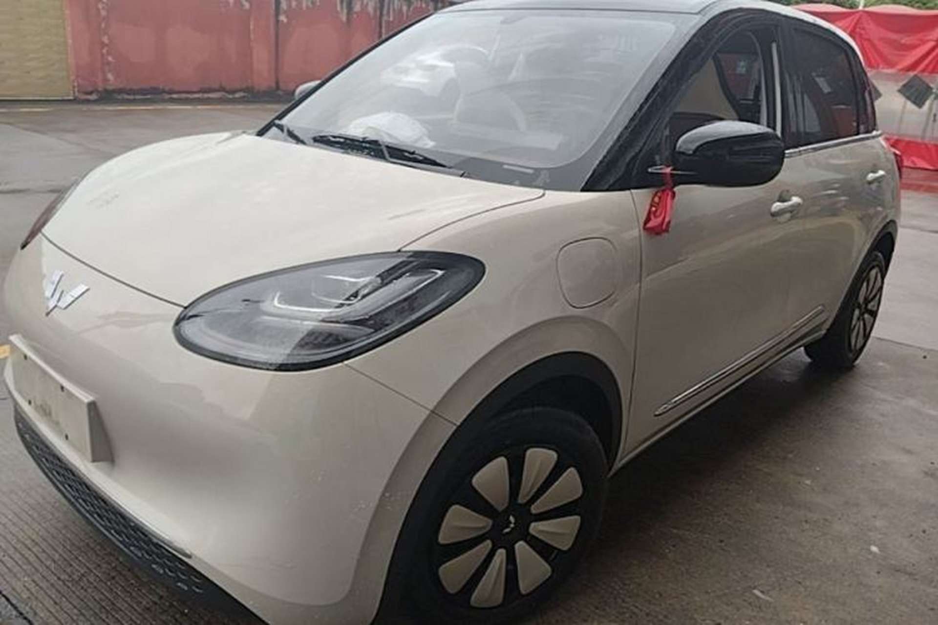 Used Wuling Bingo 2024 333 km Enjoyment Version Front Left 45 Deg